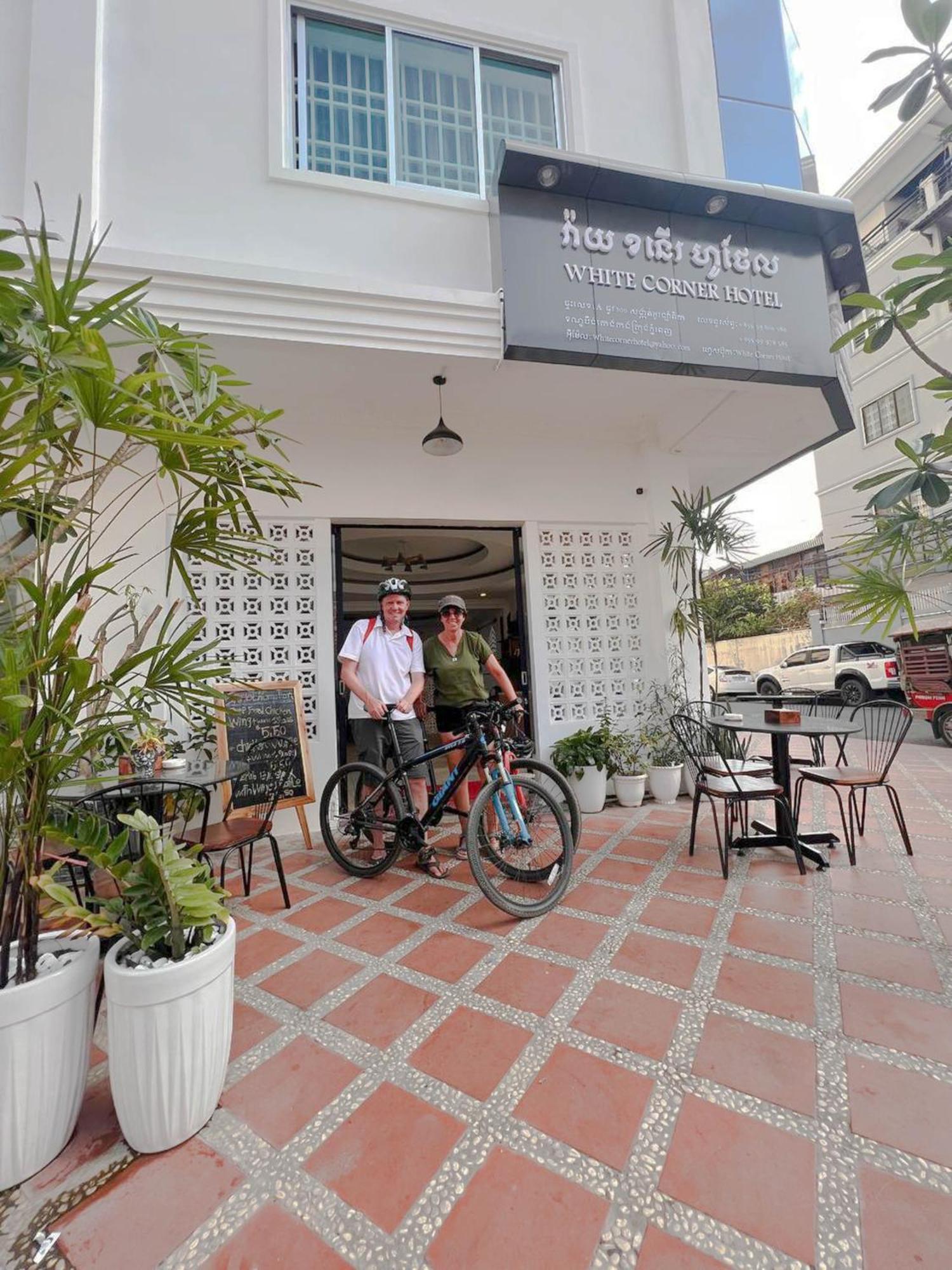 White Corner Hotel 金边 外观 照片